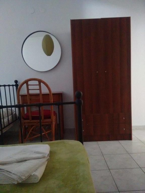 Eliza Studios And Apartments Pefkochori Esterno foto